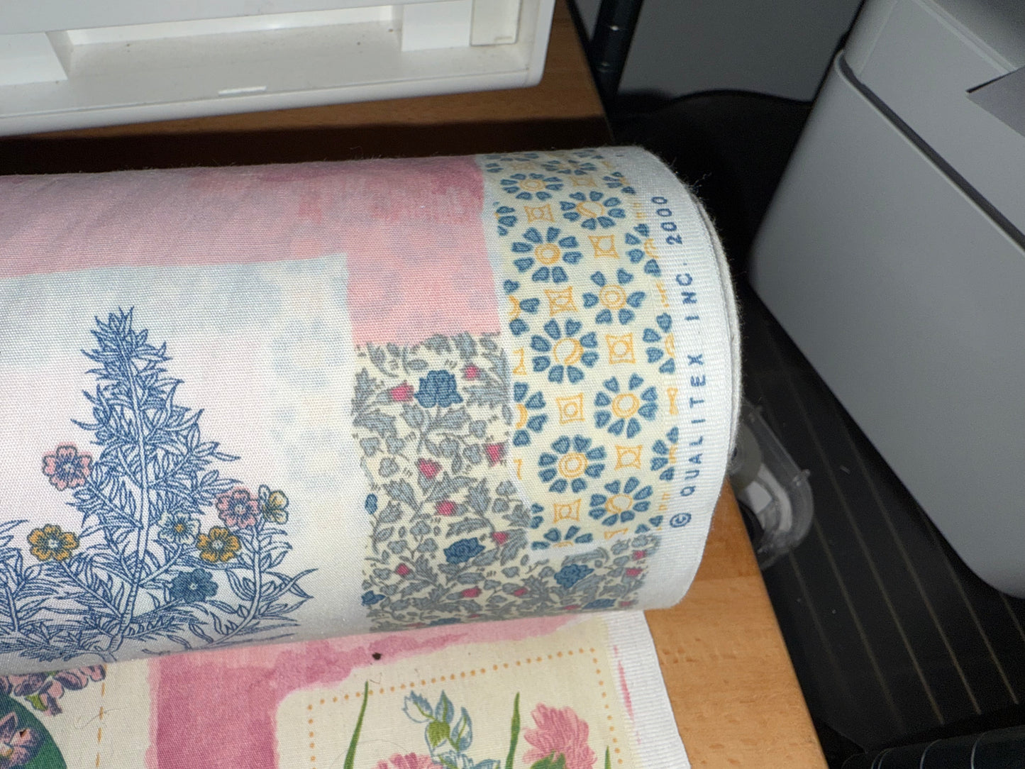 Qualitex 2000 Vintage Floral Patchwork Cotton Fabric – 54+ Inch Wide – Botanical Pink Apparel & Home Décor Fabric