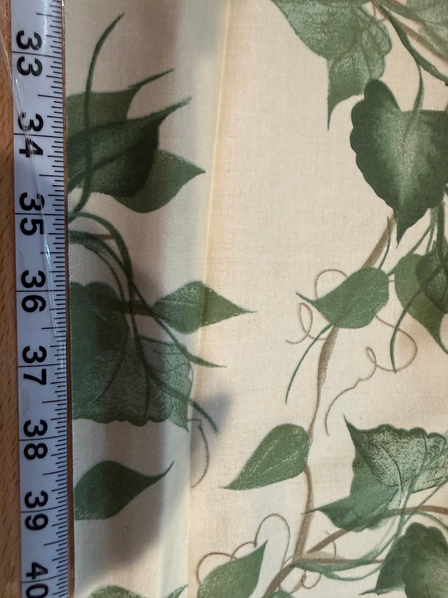 Brewster Home Fashions Ivy Vine Cotton Fabric – 54+ Inches Wide – Green Botanical Print