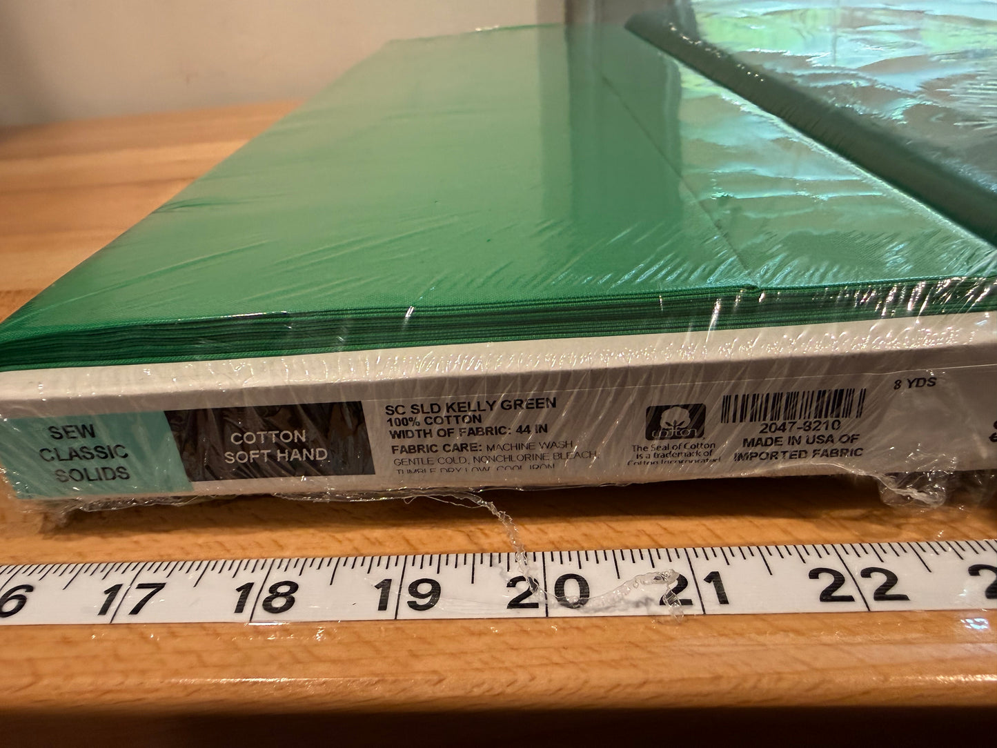 Kelly Green Solid Cotton Fabric – 100% Cotton – 44" Wide – Full 8 Yard Bolt – Quilt Weight