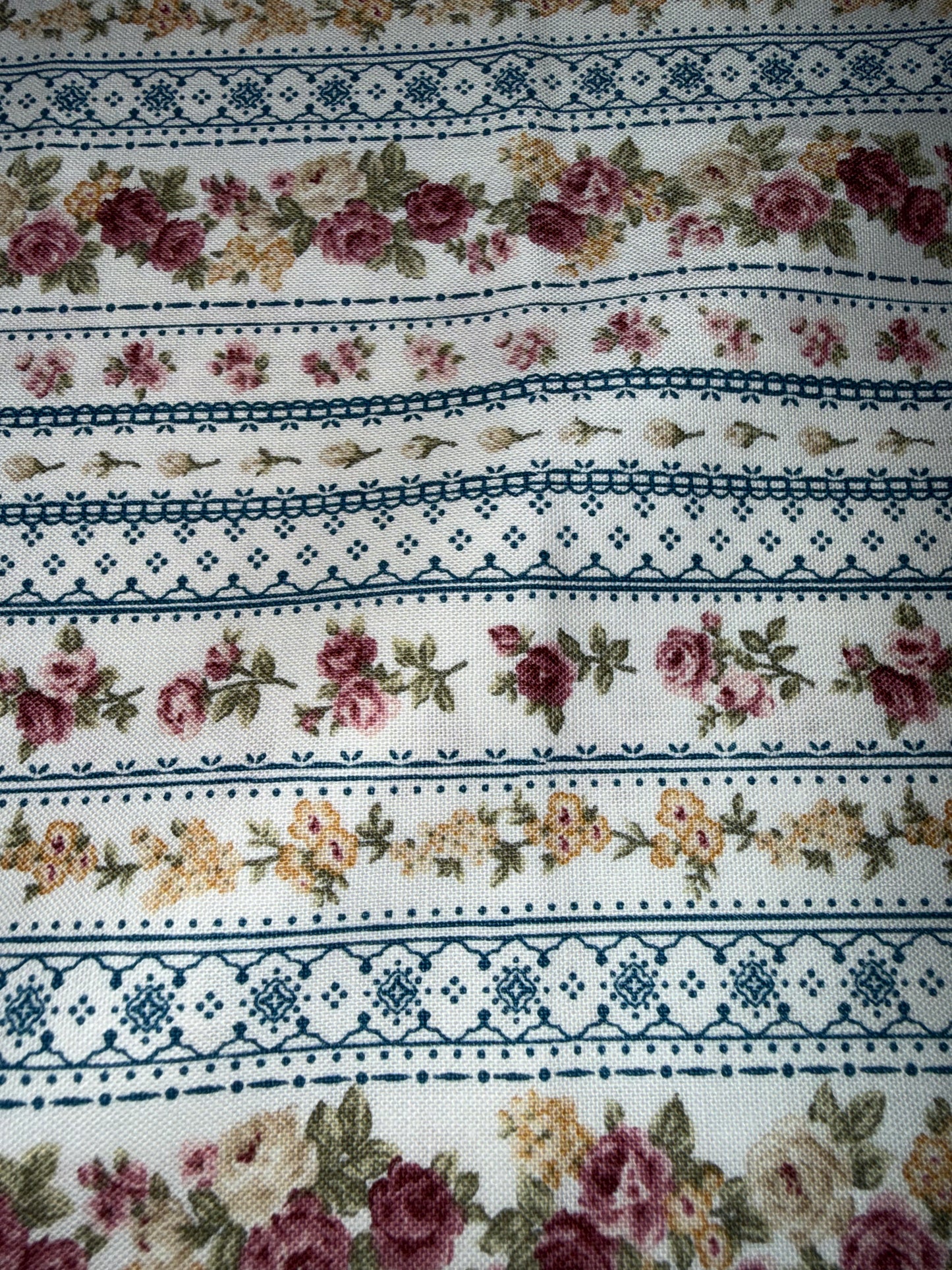 Stoffabrics Kelly-Roses Quilting Cotton – Vintage Rose Stripe Floral | 44/45" Wide