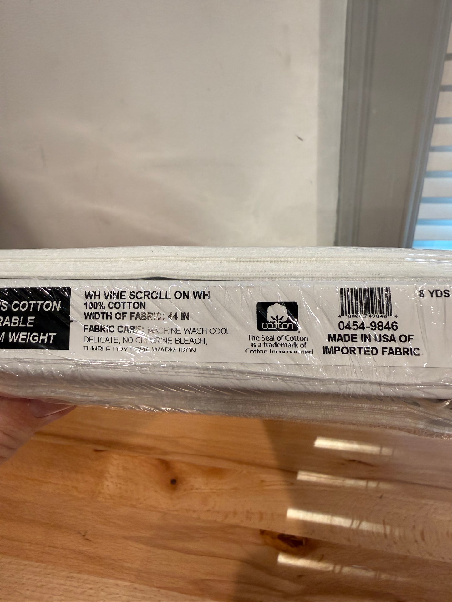 Full 8 Yard Bolt White Tone-on-Tone Vine Scroll Quilter's Cotton Fabric – 44" Wide Keepsake Calico