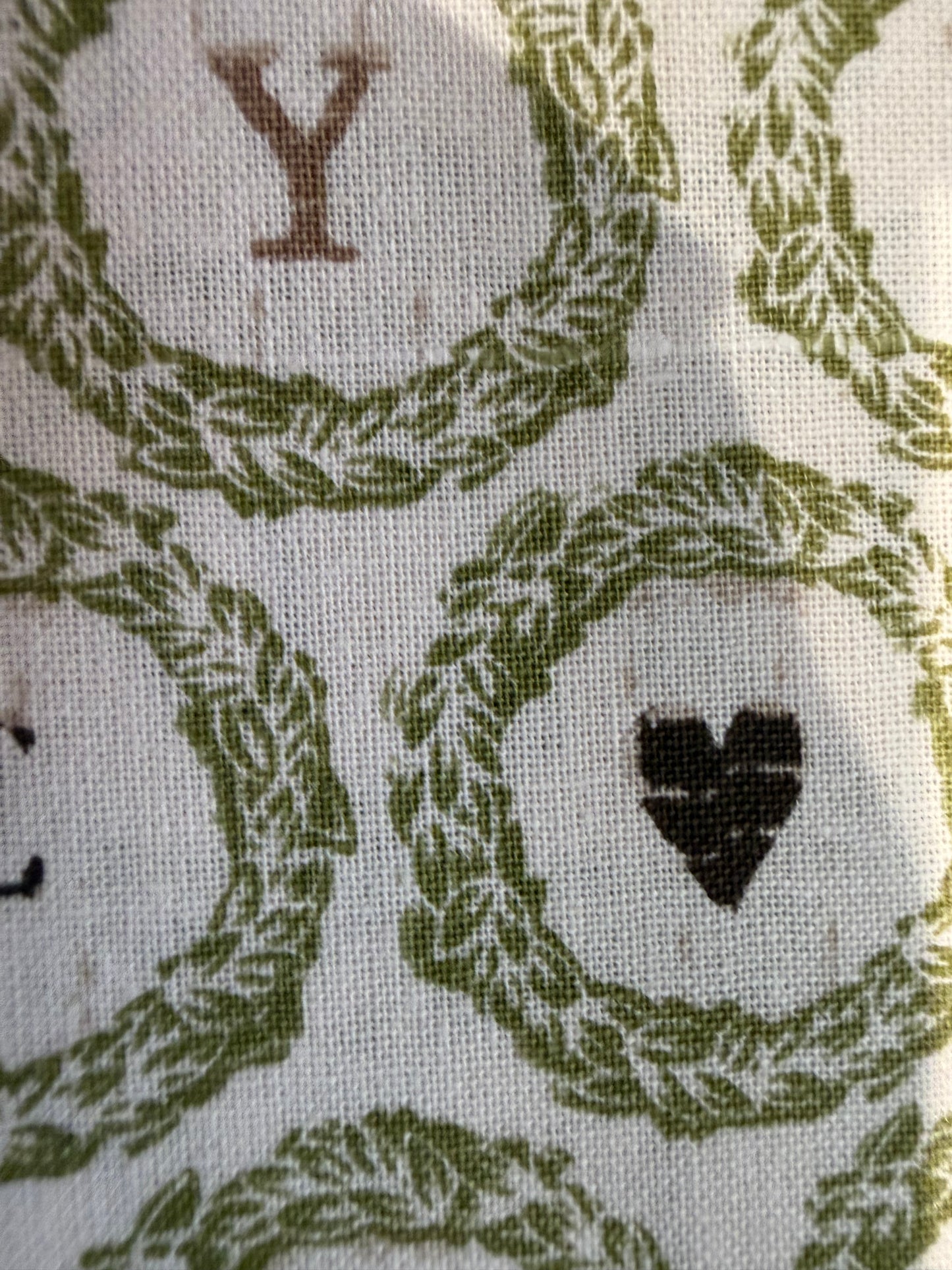 🏡 Emma & Mila Home • Love • Hope • Joy Cotton Fabric | 8 Yard Bolt | 44/45" Wide | Farmhouse Wreath Print