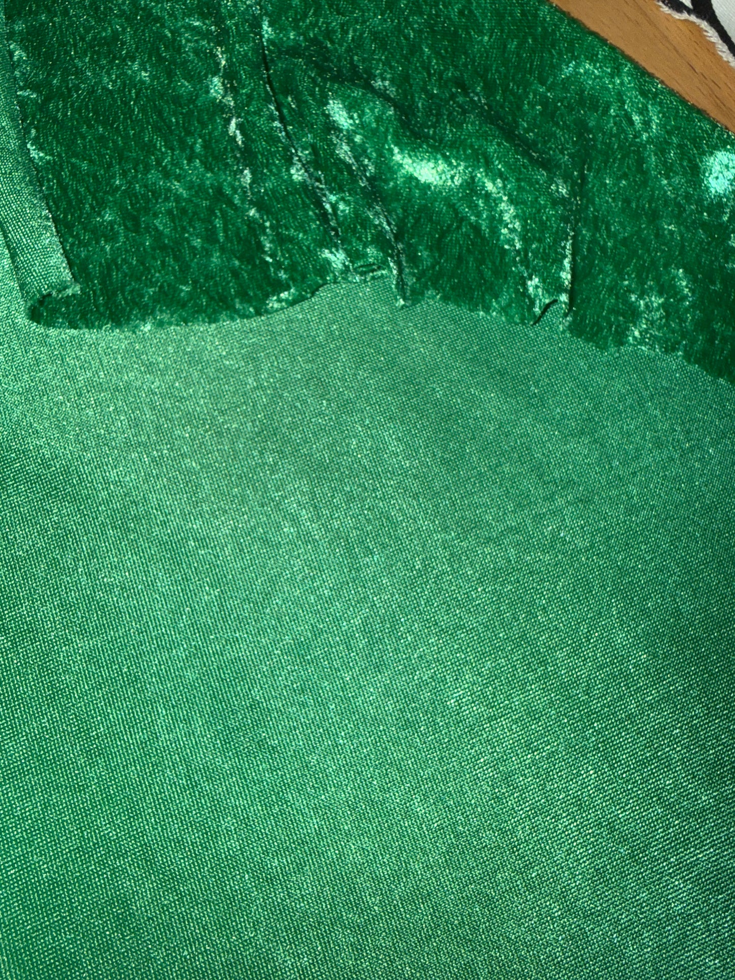 Emerald Green Crushed Stretch Velvet Fabric – 60+ Inch Wide Plush Costume, Apparel & Event Décor Fabric