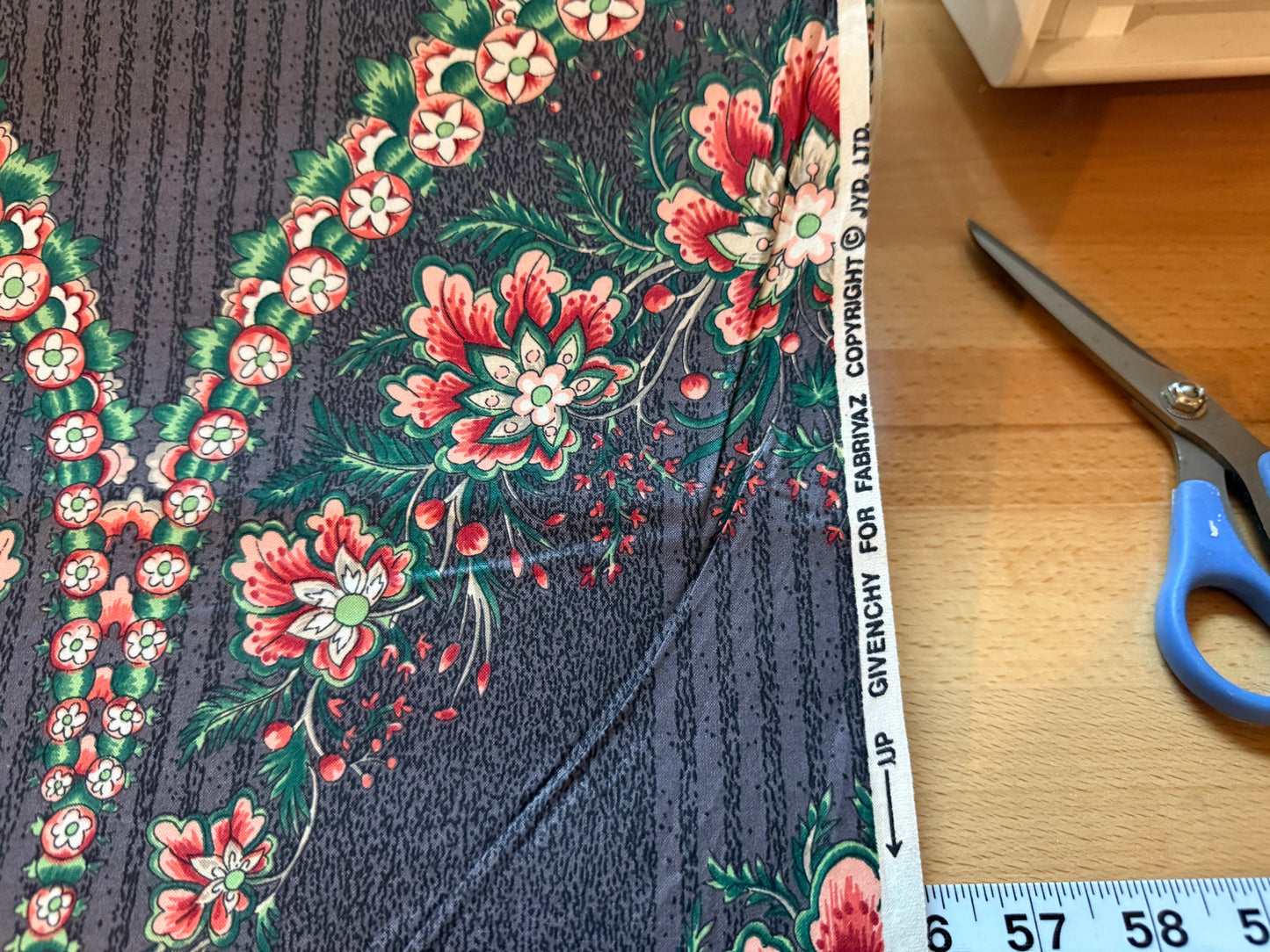Vintage Floral Medallion Cotton Fabric – Charcoal Gray, Red, Green & Cream | 56+ Inches Wide by Givenchy for Fabriyaz